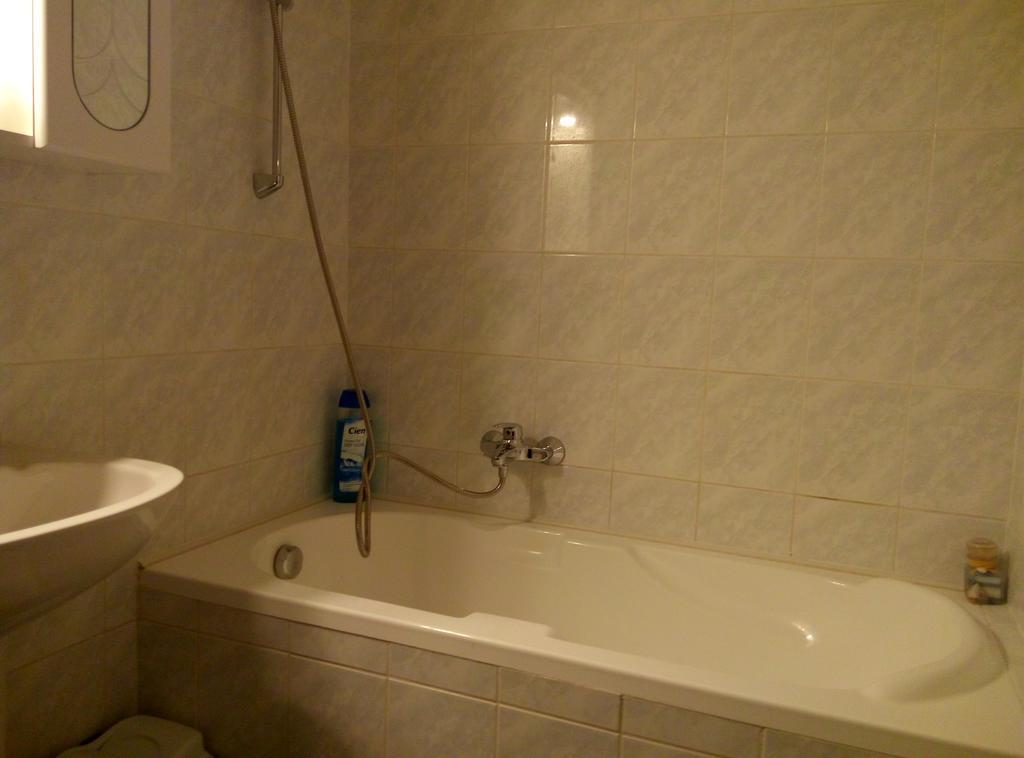 Debrecenter Apartman Habitación foto